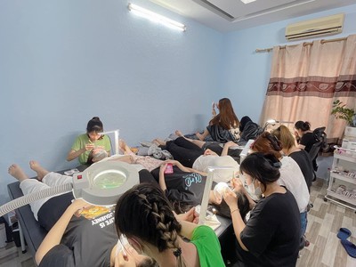 Mình mở phun xăm dư 2 tầng cần tìm người ghép spa hoặc mi 1