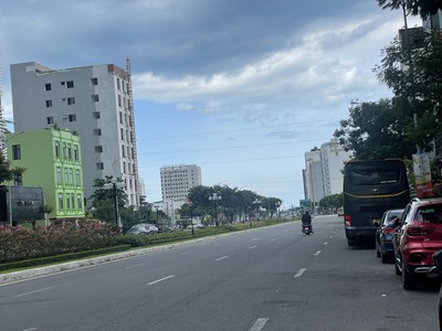 Cần bán nhà 4 tầng mt võ văn kiệt ngay biển mỹ khê đà nẵng giá chỉ 32 tỷ 2