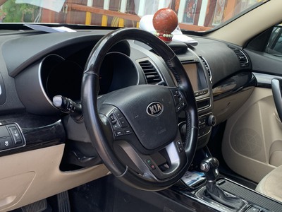 Chính chủ cần bán nhanh xe Sorento đẹp giá siêu ưu đãi cho khách có thiện chí mua xe 3