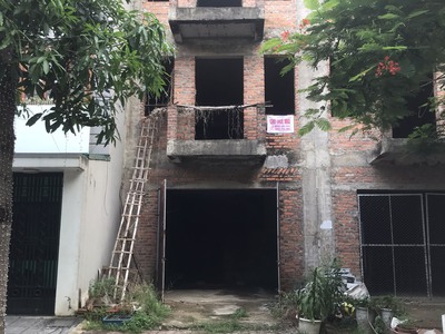 Chính chủ cho thuê căn nhà 3 tầng tại lô 33 lk20 khu đtm đông sơn - phường an hưng - tp thanh hoá. 0