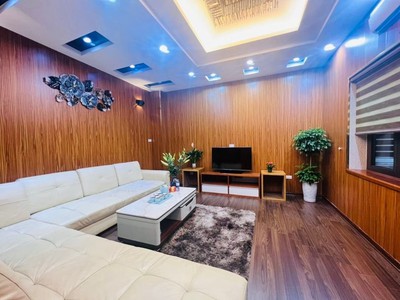 Shop cần nam nữ phụ bán hàng 19
