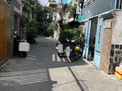 Shop cần nam nữ phụ bán hàng 99