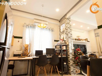 Shop cần nam nữ phụ bán hàng 48