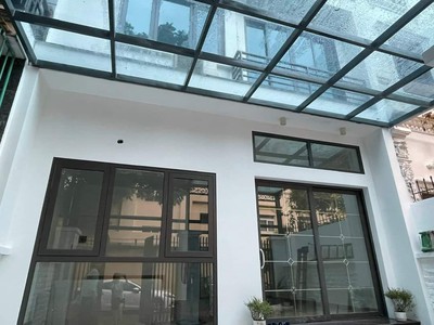 Shop cần nam nữ phụ bán hàng 57