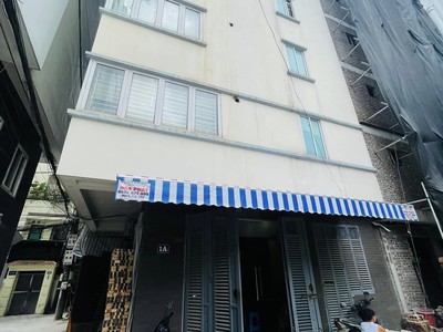 Shop cần nam nữ phụ bán hàng 27