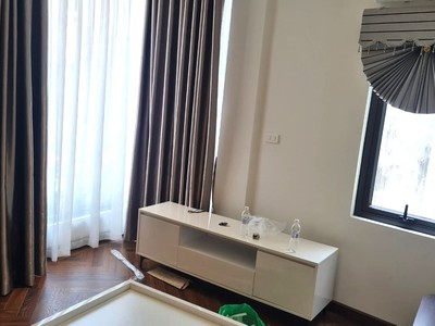 Shop cần nam nữ phụ bán hàng 232