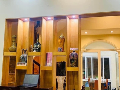 Shop cần nam nữ phụ bán hàng 235