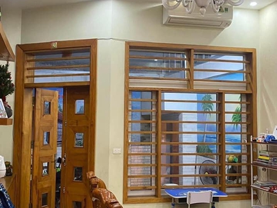 Shop cần nam nữ phụ bán hàng 301