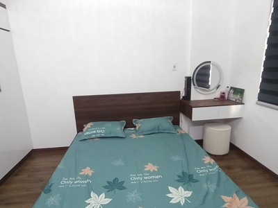 Shop cần nam nữ phụ bán hàng 298