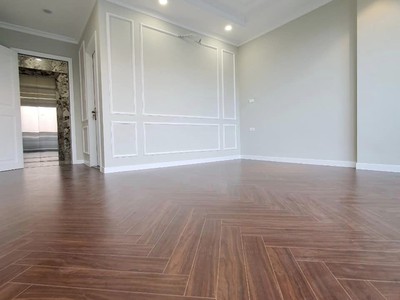 Shop cần nam nữ phụ bán hàng 121