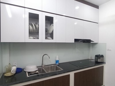 Shop cần nam nữ phụ bán hàng 213