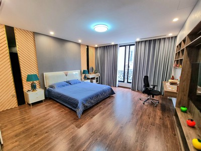 Shop cần nam nữ phụ bán hàng 1