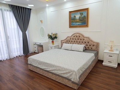Shop cần nam nữ phụ bán hàng 21
