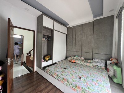 Nhà bán bình tân bình trị đông  chỉ nhỉnh 5 tỷ có nhà đẹp gần bệnh viện bình tân hxh 4pn 3wc 1