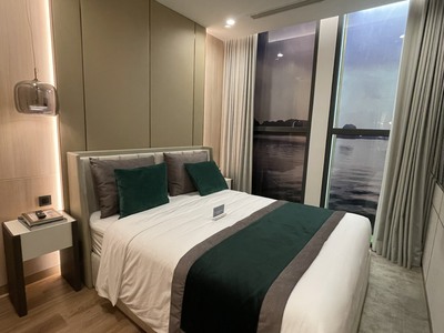 Shop cần nam nữ phụ bán hàng 97