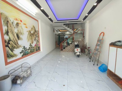 Shop cần nam nữ phụ bán hàng 186