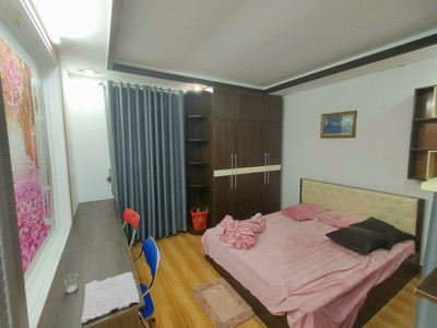 Shop cần nam nữ phụ bán hàng 189