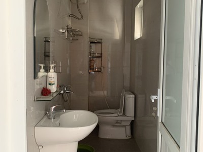Bán nhà 3 tầng 81m2 ngõ đường hà huy tập, tp vinh 2