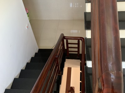 Bán nhà 3 tầng 81m2 ngõ đường hà huy tập, tp vinh 3