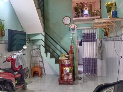 Shop cần nam nữ phụ bán hàng 173