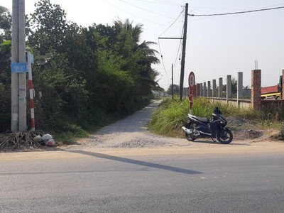 Shop cần nam nữ phụ bán hàng 427