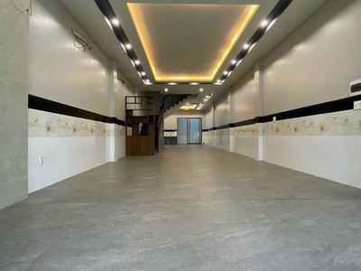 Shop cần nam nữ phụ bán hàng 419