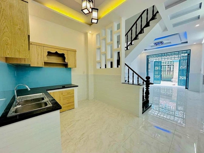 Bán nhà bình chánh 144m2 xã phạm văn hai 1 trệt 1 lầu đường vào 500m 3