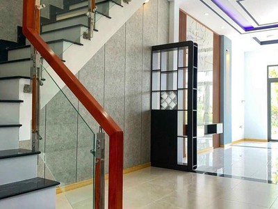 Bán nhà đức hoà 120m2 xã đức hoà đông đường trước nhà 8m, shr. 4