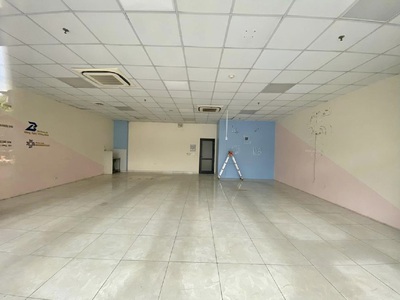 Cho thuê mặt bằng gần note Lạc long quân 93m2 thông sàn phù hợp kinh doanh mọi mặt hàng 2