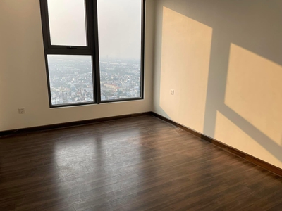 Cần bán căn hộ 68m2 không đồ ở tầng có view đẹp nhất tại tòa Hoàng Huy Sở Dầu. 1