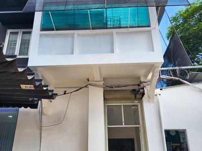 Văn phòng mới hơn cả mới ở trung tâm quận 4 0