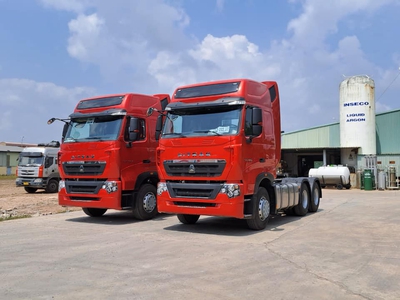 Đầu Kéo Howo 440 Sitrak T7H 2023 Cầu Láp Bình Định 0