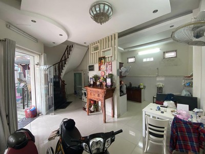 Cần tiền kinh doanh bán gấp biệt thự 4 tầng khu vip quận 2. dt 350m2 đường 16m giá 17,5 tỷ. 1