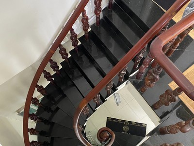 Cần tiền kinh doanh bán gấp biệt thự 4 tầng khu vip quận 2. dt 350m2 đường 16m giá 17,5 tỷ. 3