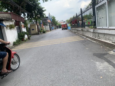 Bán gấp 51m đất tổ 11 Thạch Bàn, đường ô tô tránh, cách biệt thự GardenCity chỉ 20m 0