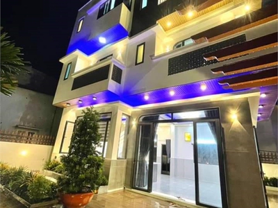 Biệt thự sân vườn hóc môn, 240m2, 3 tầng, mới 100, chỉ 10.5 tỷ 1