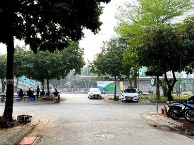 Bán gấp nhà đẹp liền kề cổng đồng la khê 50m2 mt4.2m vỉa hè ô tô tránh kinh doanh đỉnh 1