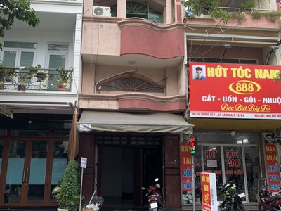 Cần cho thuê lại mặt bằng mặt tiền địa chỉ đường số 11, cư xá phú lâm, phường 13, quận 6 0