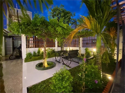 Biệt thự sân vườn hóc môn, 240m2, 3 tầng, mới 100, chỉ 10.5 tỷ 3