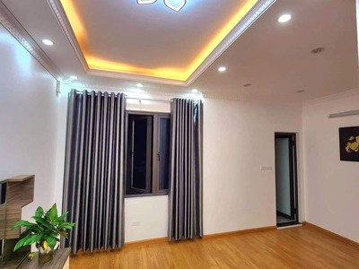 Bán gấp nhà 5t võ chí công- địa điểm đang hot   nhà đẹp   ở ngay 3