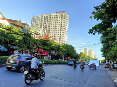 Bán lô đất 91m2 đẹp mặt đường chính lê lợi - tp vinh 0