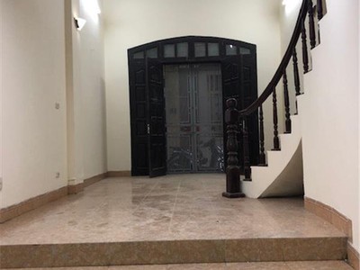 Chính chủ cần cho thuê nhà riêng tập thể đại học hà nội 3,5 tầng 1