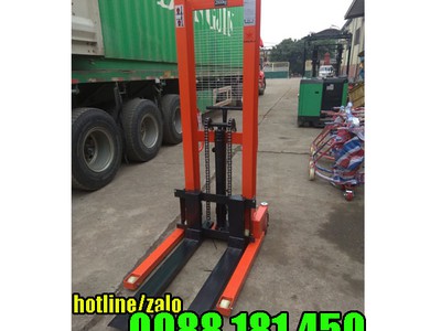 Xe nâng tay tại Bắc Giang giảm giá cực mạnh 1