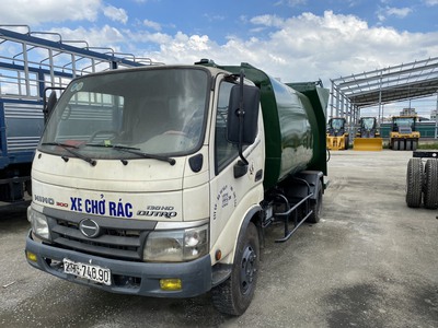 Thanh lý xe ép rác hino 2015  giá rẻ 0