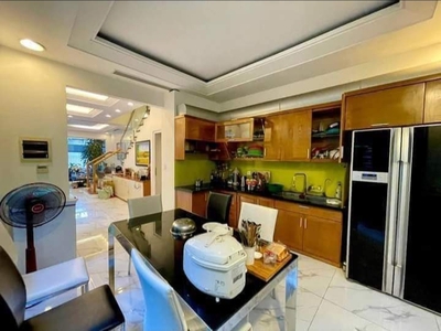 Gia đình em chuyển ra biệt thự geleximco sống cần bán gấp nhà phân lô ngô thì nhậm 50m x 5 tầng nội 2