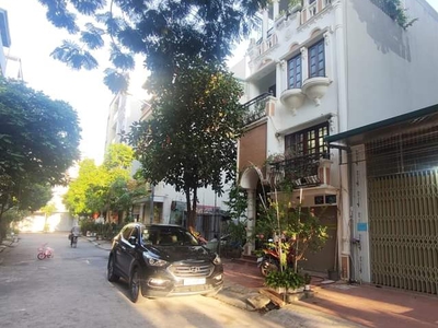 Tuyệt đẹp cổ nhuế 75.4m2 - vỉa hè, 2ôtô tránh kd, 5 tầng 9.3tỷ 0