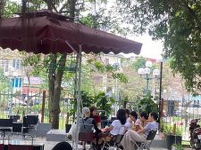 Chính chủ sang nhượng quán cafe tô tượng hồ thạch bàn , long biên 1