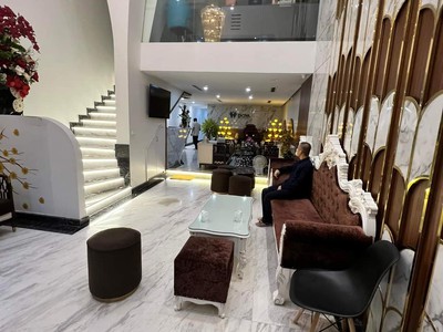-	ôi trời ơi nhà đẹp long lanh vạn phúc   hà đông -	diện tích khủng 75m2 mặt tiền 5m quyền lực 0