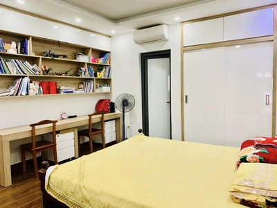 Bán nhà siêu đẹp hoàng quốc việt   đầy đủ công năng- 117m2- giá chỉ 5.6 tỷ 1