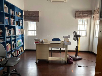 Chính chủ bán nhà 1 trệt 2 lầu P. Bình Trưng Tây, Q.2 Cách Nguyễn Duy Trinh 100m. 3